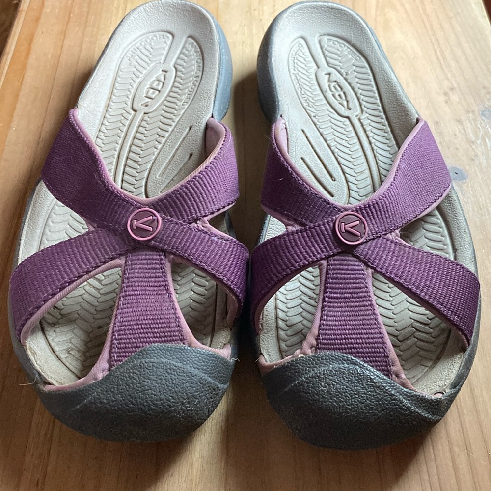 Keen slip-on sandals
